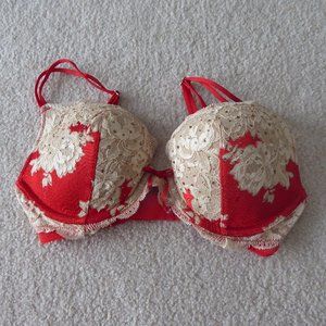 NWOT Victoria's Secret Bra